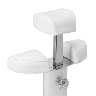 bialy-wozek-na-brodzik-pedicure-azzurro-z-regulowana-wysokoscia