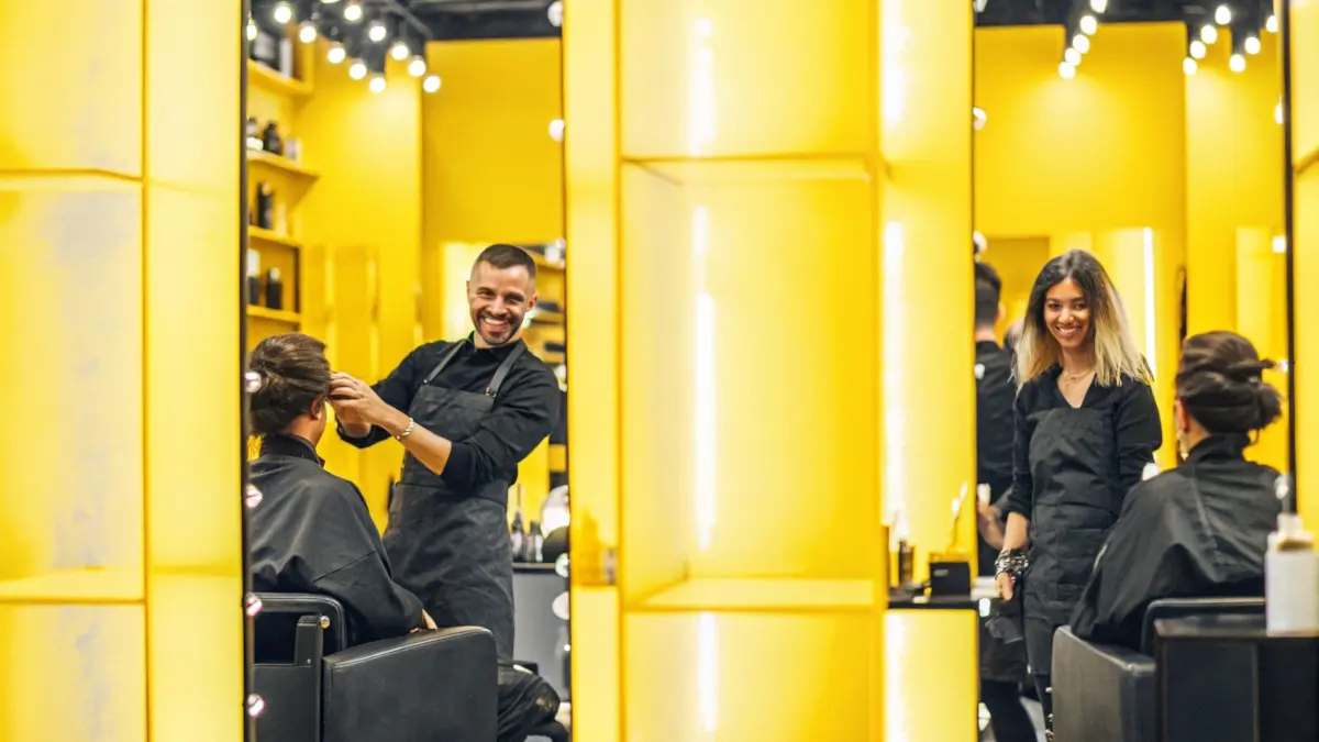 Jak motywować zespól fryzjerski do rozwoju i sukcesu salonu